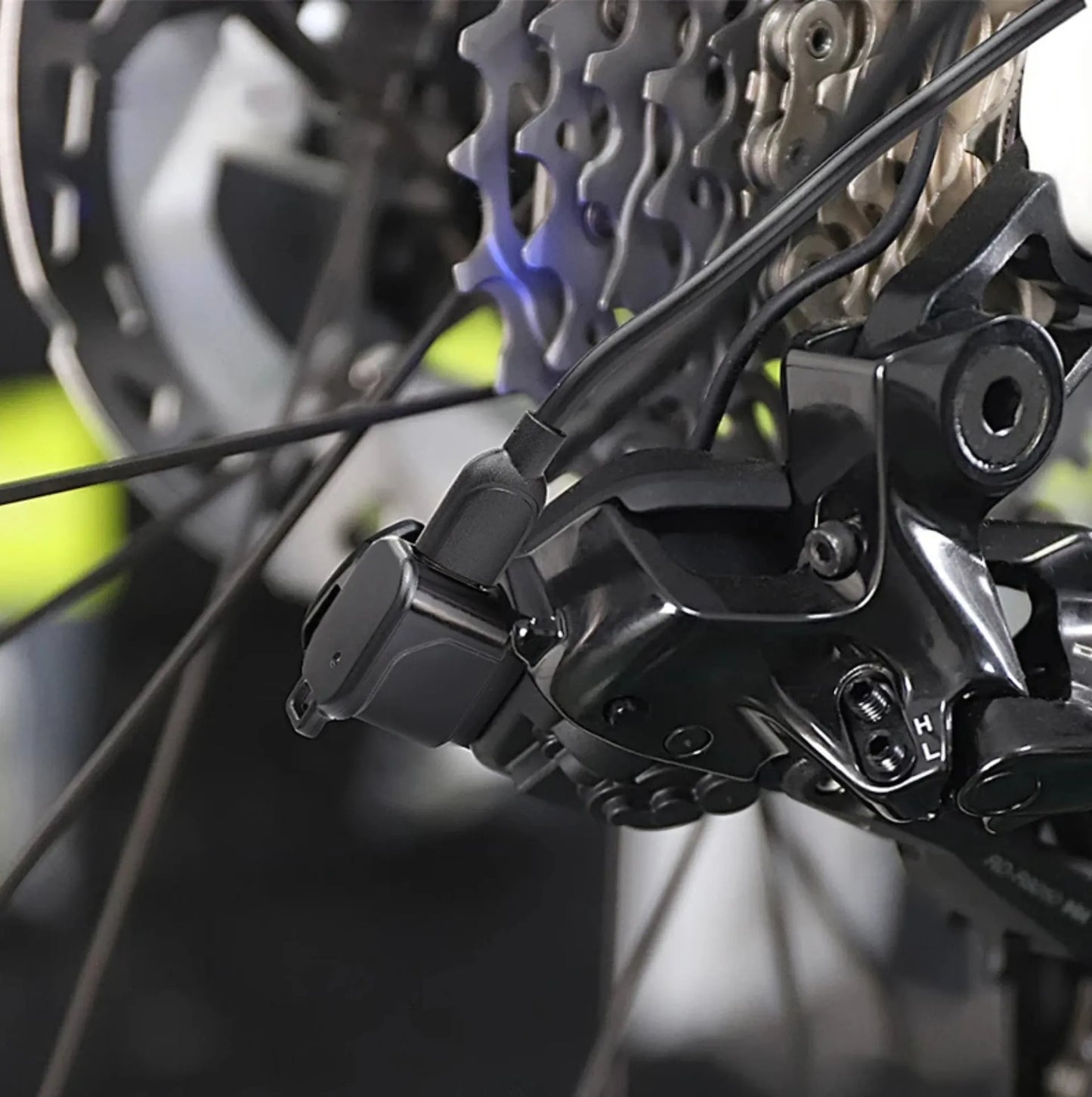 Adaptateur de charge USB-C pour Shimano Di2 12 vitesses - Compact et Plug and Play