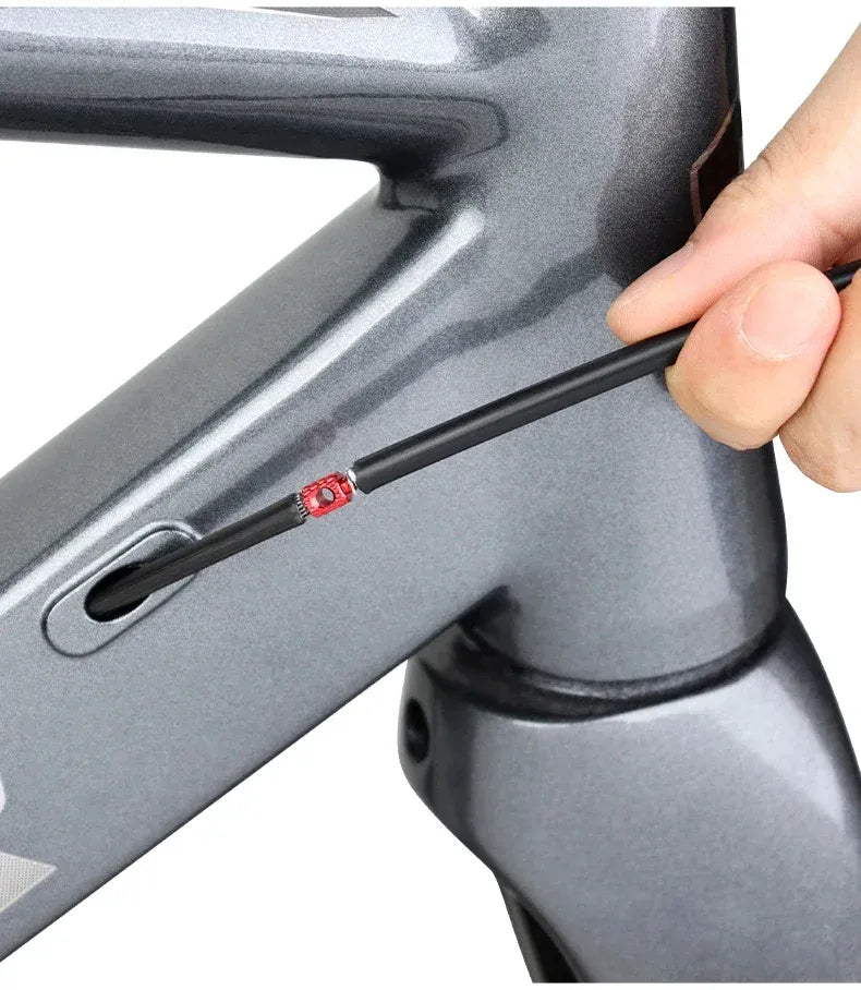 Outil de routage câble interne vélo – Aluminium rouge – 2 pièces – vue 2
